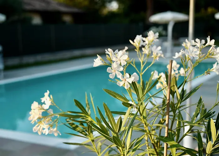 מלון דירות Caterina 3*